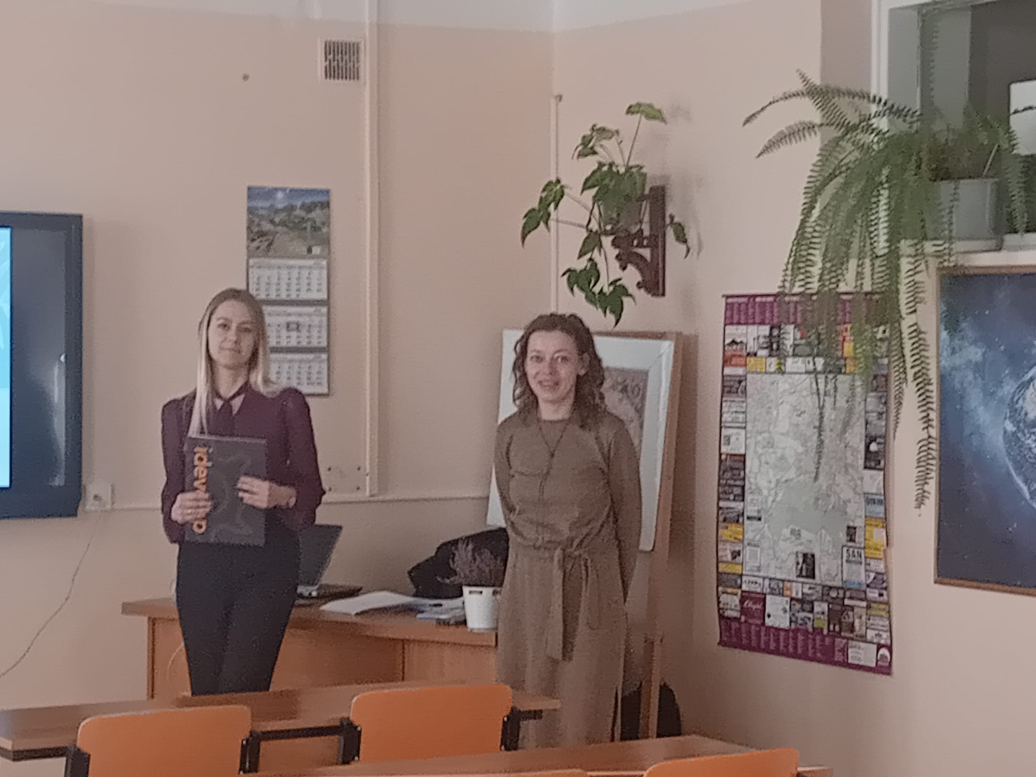 Nauczycielki podczas prezentacji dla rodziców