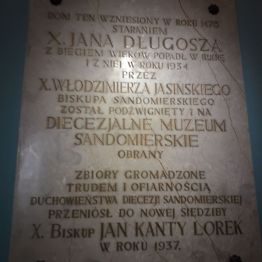 tablica w Muzeum diecezjalnym  w Sandomierzu