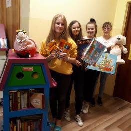 Zebrane gry i pomoce