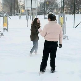 Wychowankowie podczas zabawy .