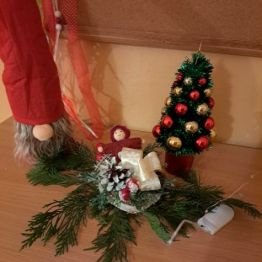 Wystrój świąteczny pokoju.