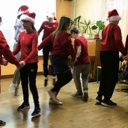 Uczestnicy konkursu tanecznego.