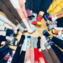 kolorowe skarpetki dzieci - skarpetki nie do pary