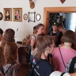 Obserwacja ciekawych przedmiotów z XIX w.