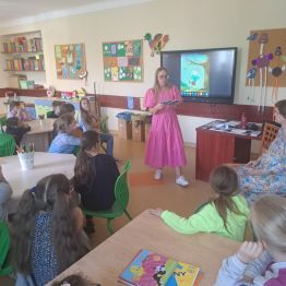 Pani Ewelina zaciekawiła nas opowieściami o swojej przygodzie z rysowaniem.