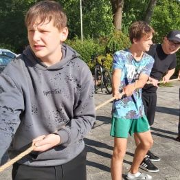 Wychowankowie podczas zabawy