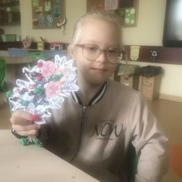 Drzewko wykonane z surowców z recyklingu