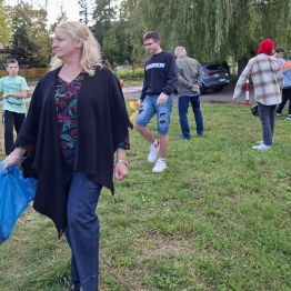 Udział wychowanków w akcji  Sprzątania Świata.