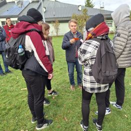 Omówienie zasad gry terenowej.