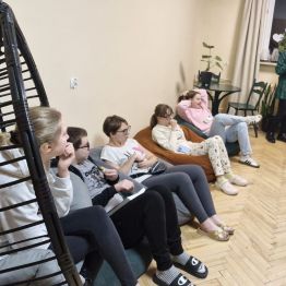 Wychowankowie dzielą się swoimi odczuciami po wysłuchaniu opowiadania.