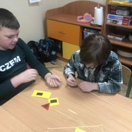 Zapoznanie z figurami geometrycznymi