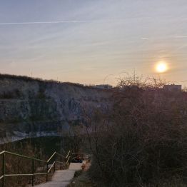 "Rezerwat Skalny Ślichowice"- widok podczas zachodu słońca. 