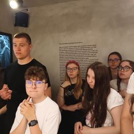 Zwiedzanie byłego więzienia