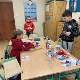 Zabawa w sklep - obliczenia pieniężne 