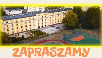 Budynek szkoły widziany z góry i napis: zapraszamy!