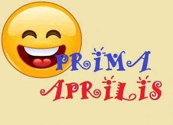 Emotikonka uśmiechnięta z napisem prima aprilis.