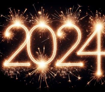 Napis 2024 na ciemnym tle.