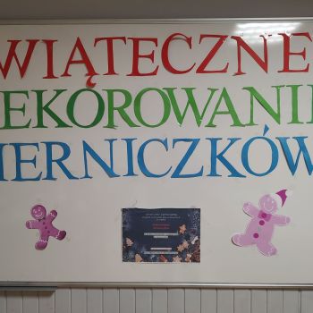 Świąteczne dekorowanie pierniczków.